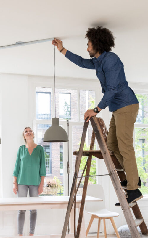 Zó hang je een lamp aan de Lightswing®